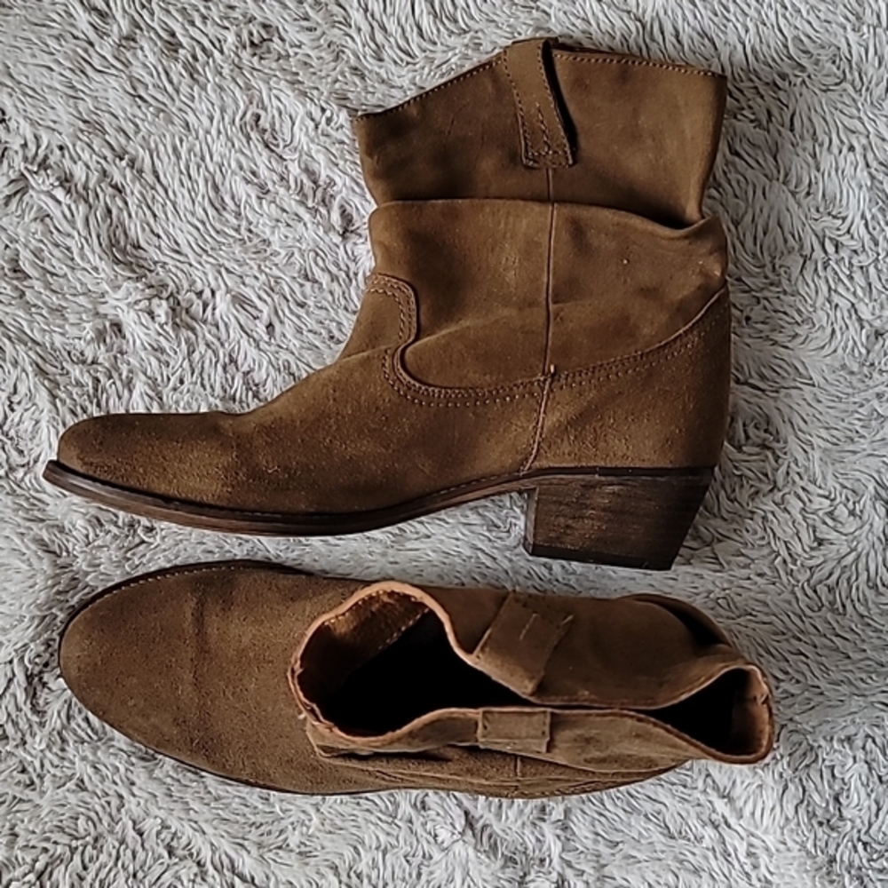 Steve Madden Azzure Suede Ankle Boot- Size-9